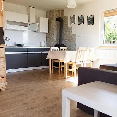 Letniskowe Zbyszko Lodge *